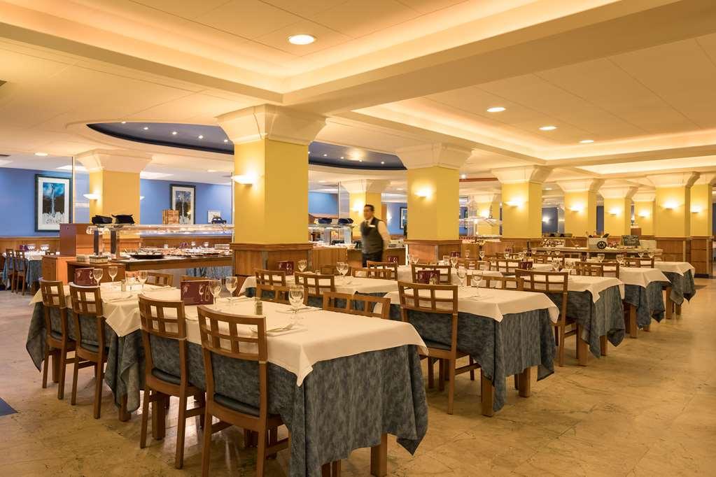 Htop Pineda Palace 4Sup - Adults Recommended #Htopbliss Pineda de Mar Restaurant foto